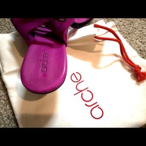 Arche fuchsia suede 2” rubber sole strap heel